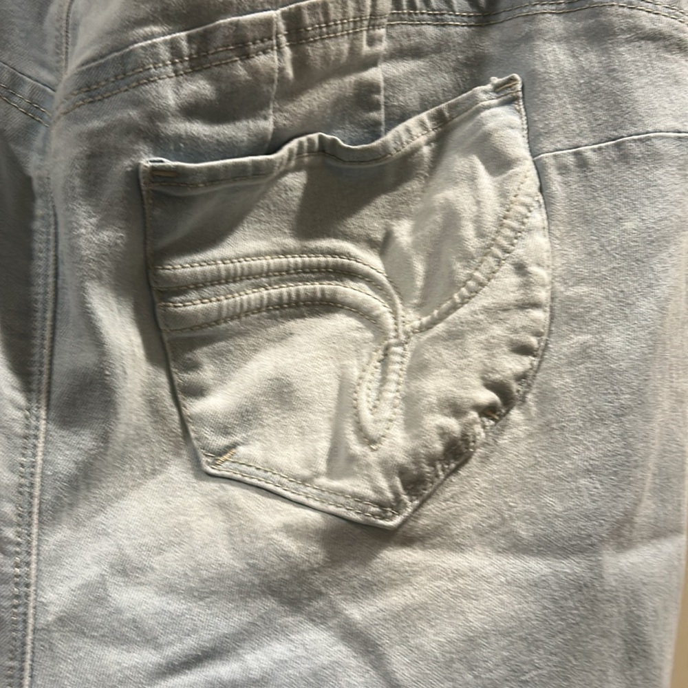 YMI WANNABETTABUTT? Skinny embroidered pockets distress Jeans fringe hem size 14 - Picture 6 of 14